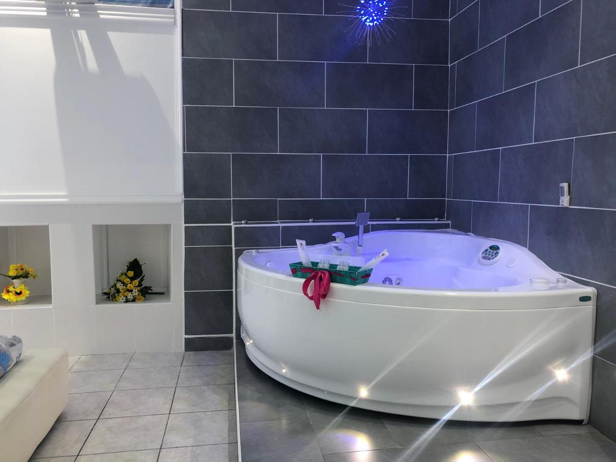 B&B Porta Capuana Neapol Zewnętrze zdjęcie